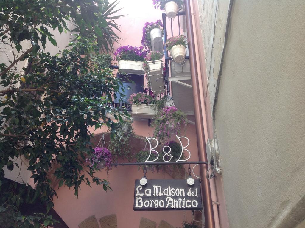 B&B La Maison Del Borgo Antico Bari Exterior foto